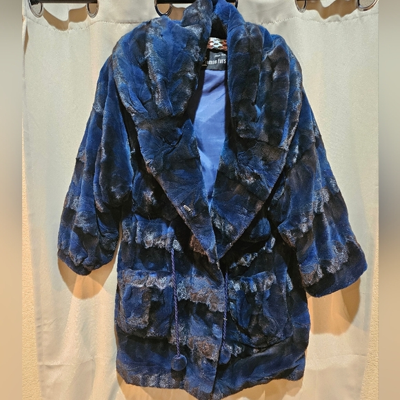 Luxurious Blue Sheared Mink Fur Jacket - Picture 2 of 5